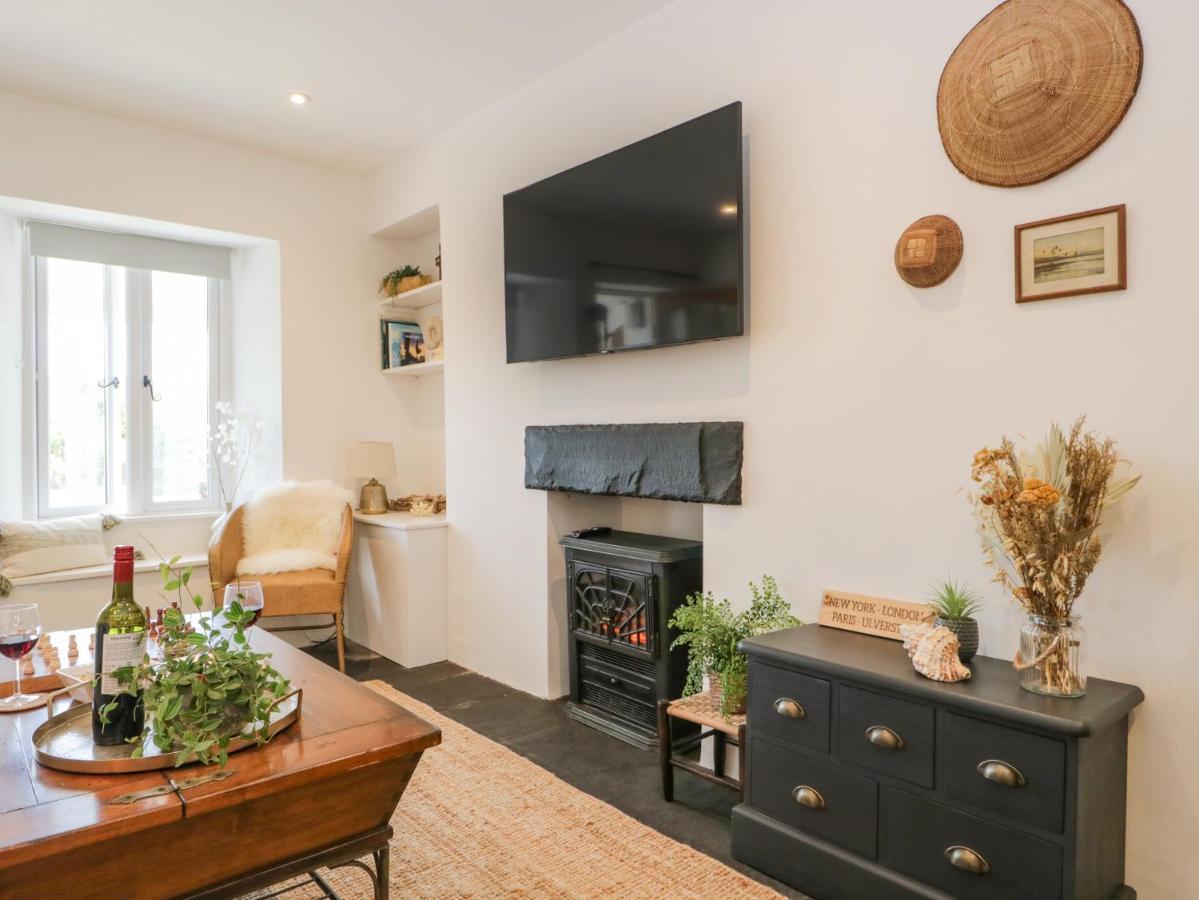 Sandacre Cottage Ълвърстън Екстериор снимка