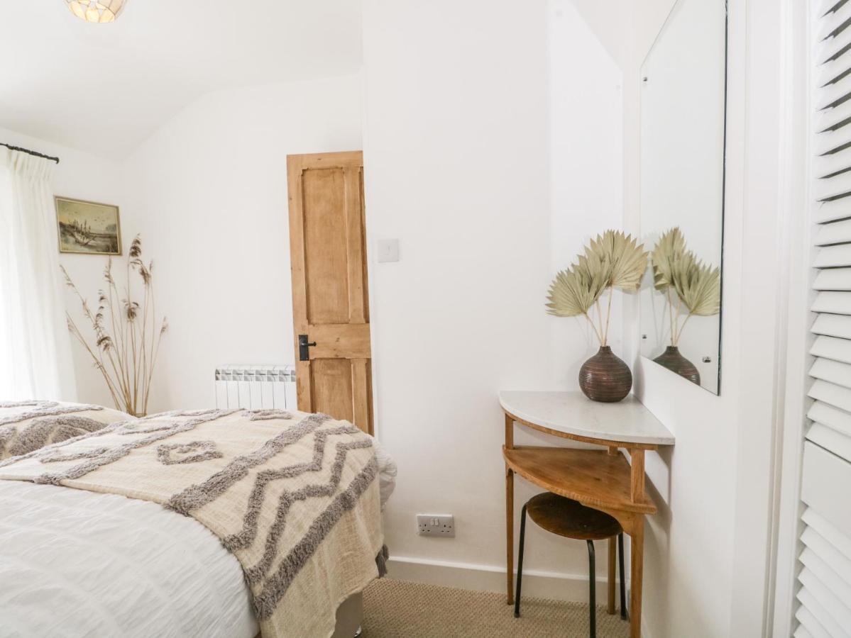 Sandacre Cottage Ълвърстън Екстериор снимка