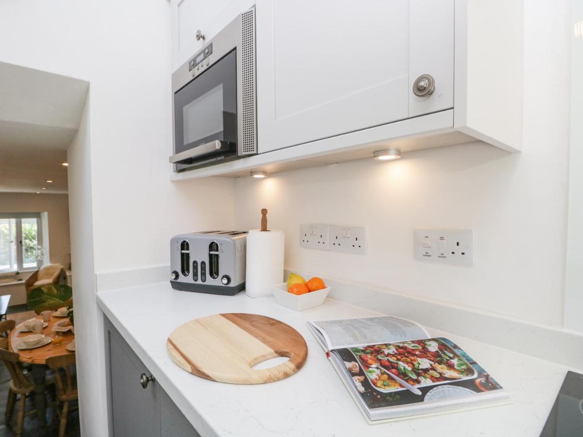 Sandacre Cottage Ълвърстън Екстериор снимка