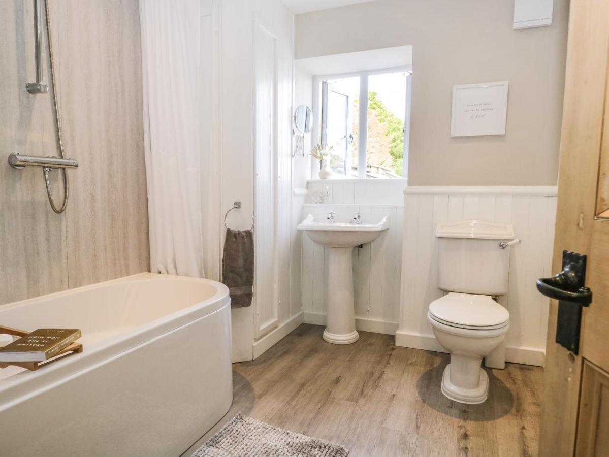 Sandacre Cottage Ълвърстън Екстериор снимка